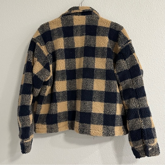American Eagle Plaid Fuzzy Jacket/ Coat - Picture 4 of 8